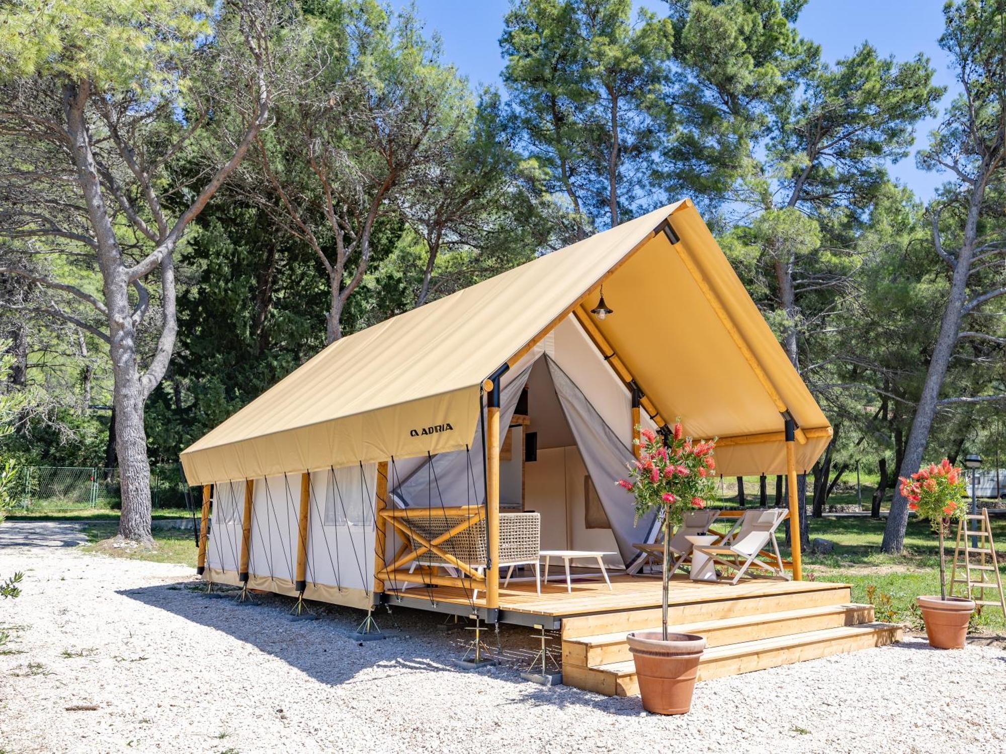 Camp Dole Zivogosce - Mobile Home And Glamping Tent ภายนอก รูปภาพ